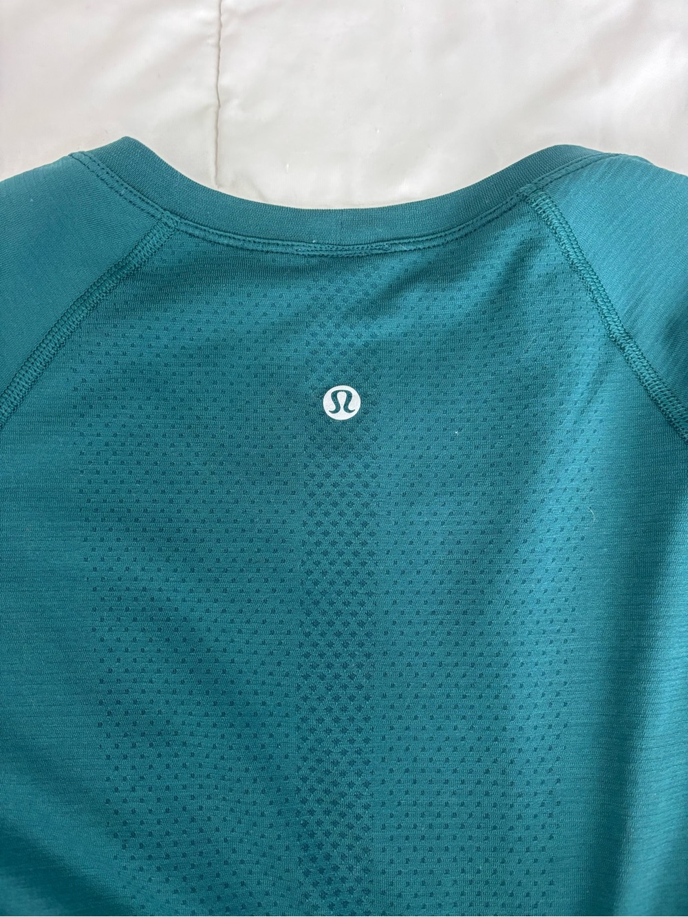Lululemon Swiftly Tech Long Sleeve - Picture 4 of 4